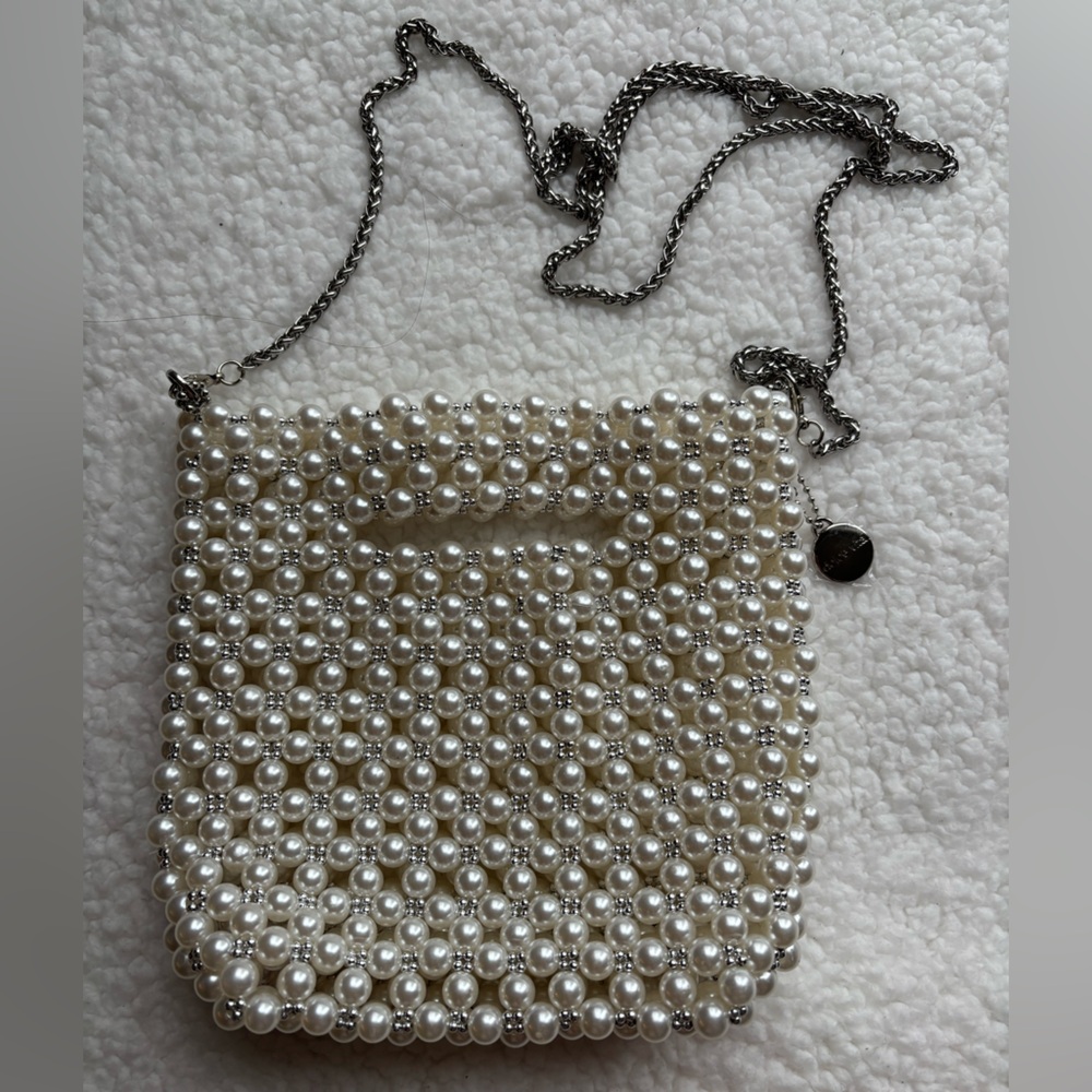 Dolce Vita Pearl Beaded Crossbody Bag in Ivory with Silver Chain - Picture 3 of 7